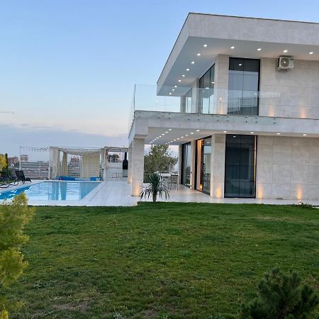 White House Jerevan Buitenkant foto